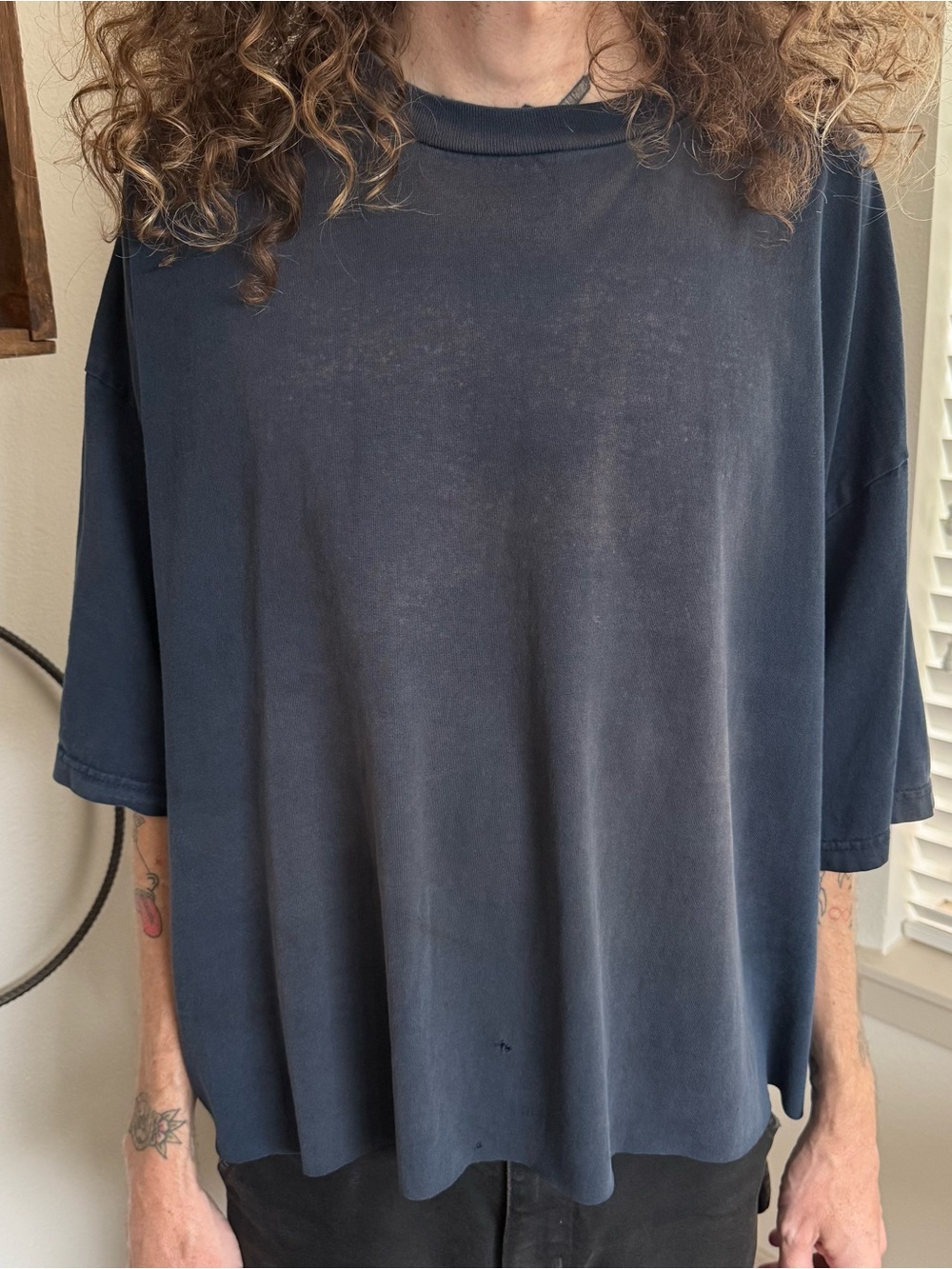Vintage 90s Cropped Distressed Faded Black Cotton Tee ~ Size 4XL